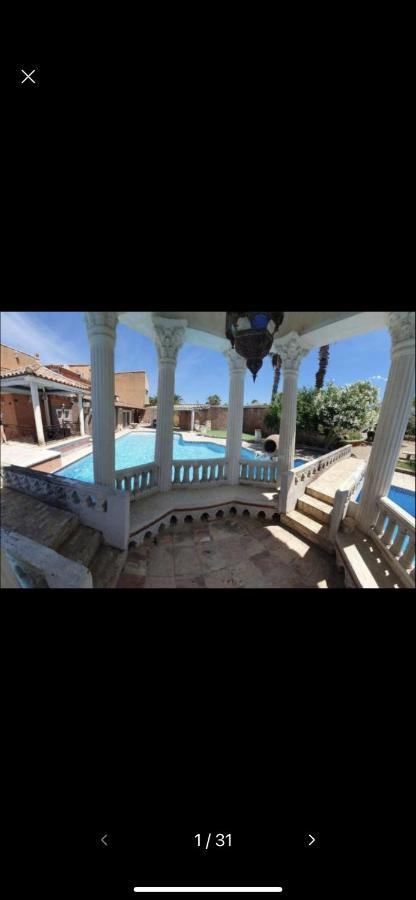 Mas Bien Etre Apartment Fourques  Luaran gambar
